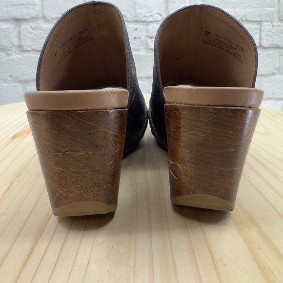 Dansko Brown and Tan Wedge Sandals - Picture 2 of 14